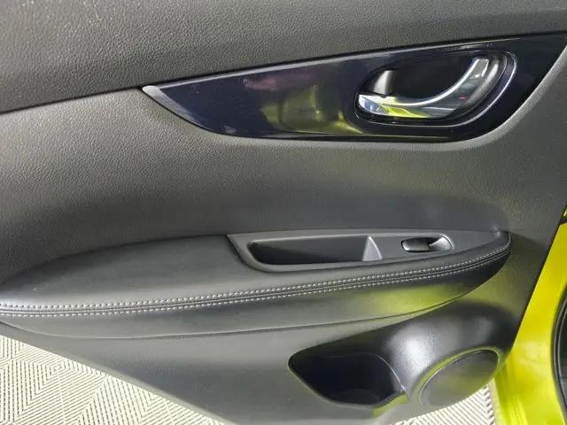 2021 Nissan Rogue Sport SL AWD Xtronic CVT