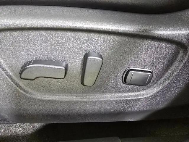 2021 Nissan Rogue Sport SL AWD Xtronic CVT