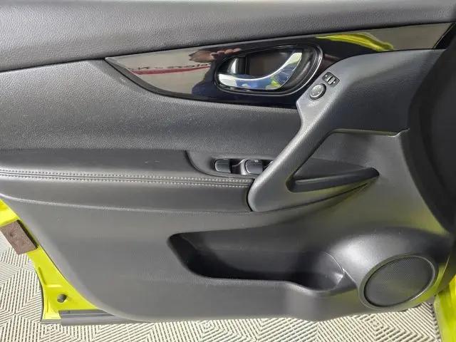 2021 Nissan Rogue Sport SL AWD Xtronic CVT