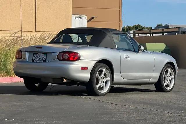 2003 Mazda MX-5 Cloth