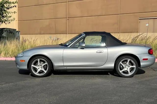 2003 Mazda MX-5 Cloth