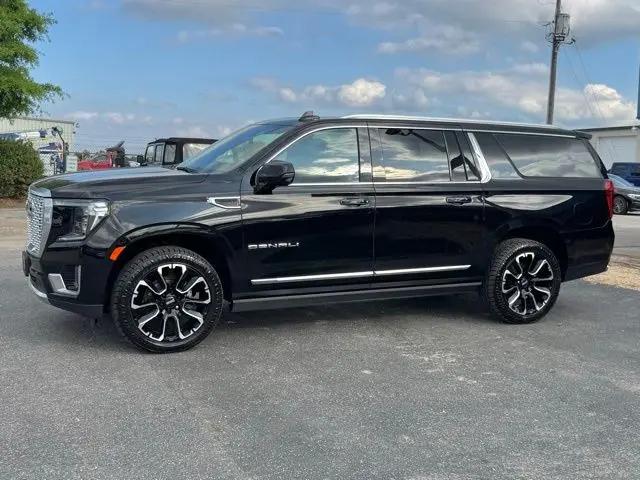 2022 GMC Yukon XL 4WD Denali