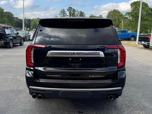 2022 GMC Yukon XL 4WD Denali