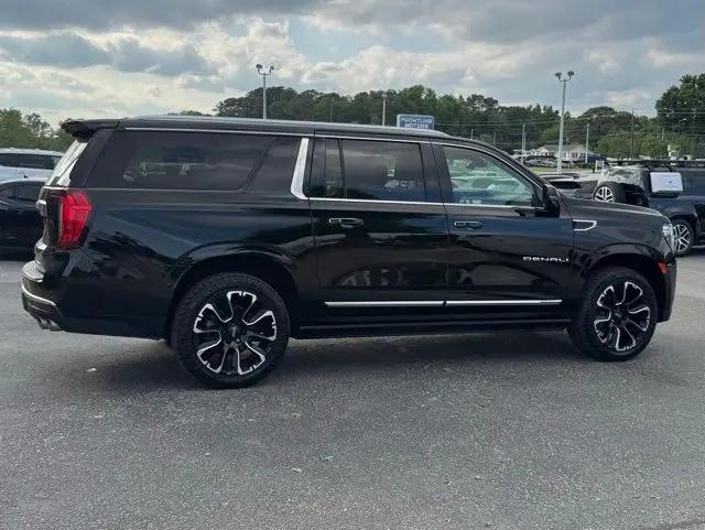 2022 GMC Yukon XL 4WD Denali