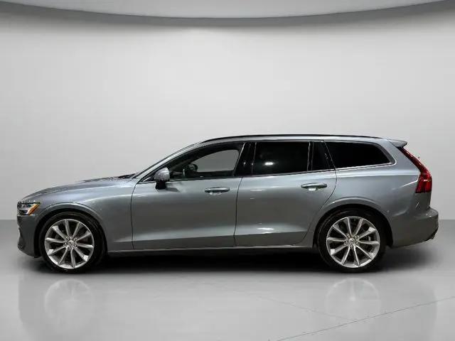 2020 Volvo V60 T5 Momentum
