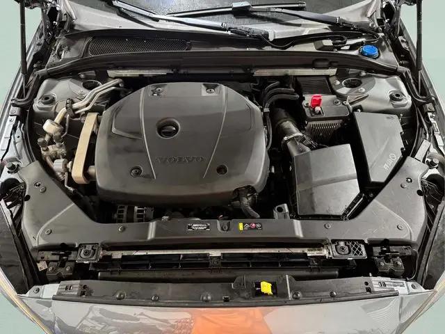 2020 Volvo V60 T5 Momentum