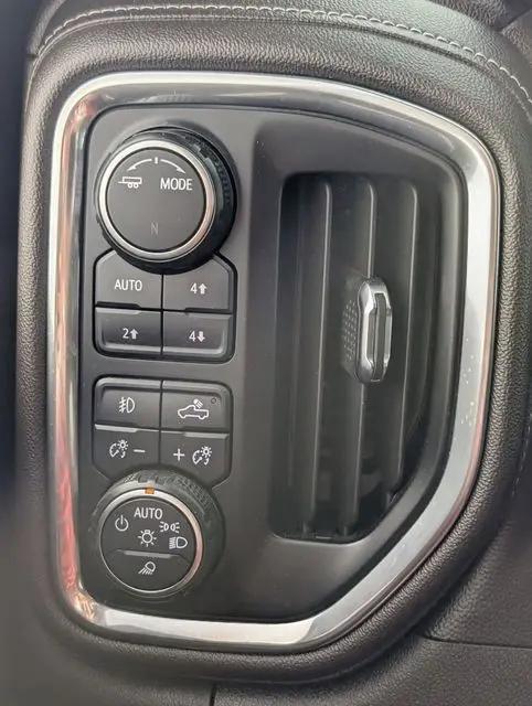 2021 Chevrolet Silverado 3500HD 4WD Crew Cab Long Bed LTZ