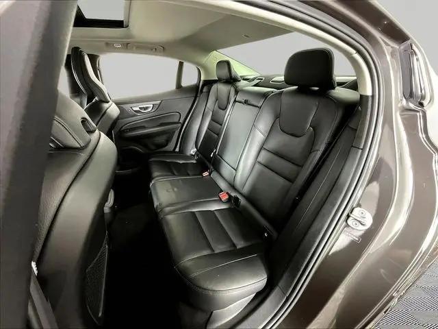 2024 Volvo S60 B5 Plus Dark Theme
