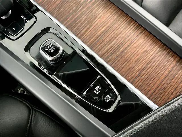 2024 Volvo S60 B5 Plus Dark Theme