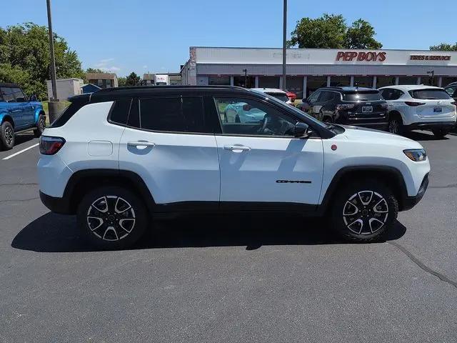 2025 Jeep Compass Trailhawk 4x4