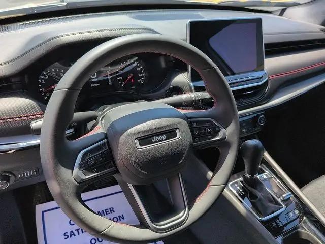 2025 Jeep Compass Trailhawk 4x4