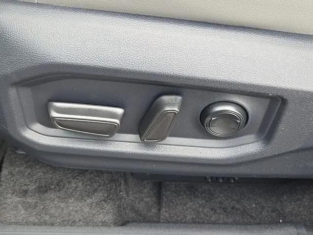 2026 Toyota Tundra Limited CrewMax 5.5' Bed