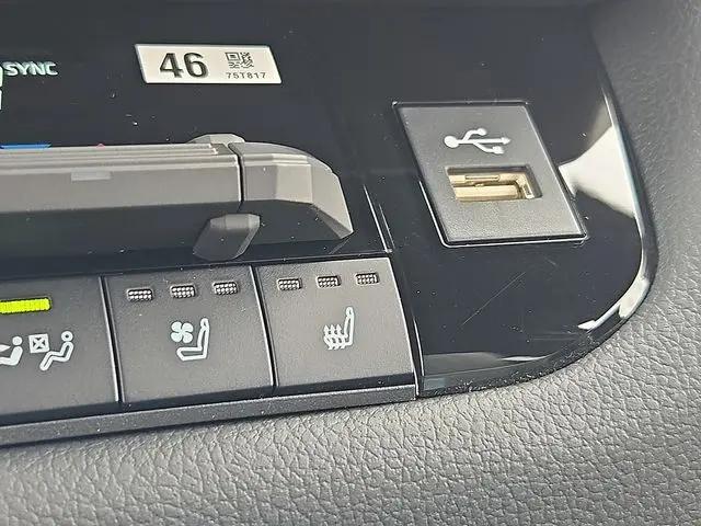 2026 Toyota Tundra Limited CrewMax 5.5' Bed