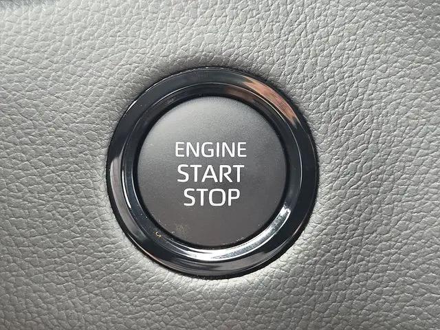 2026 Toyota Tundra Limited CrewMax 5.5' Bed