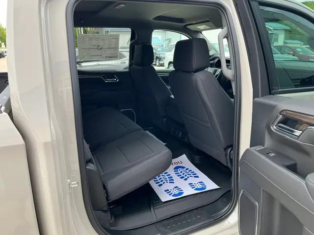 2026 Chevrolet Silverado 1500 4WD Crew Cab Short Bed RST