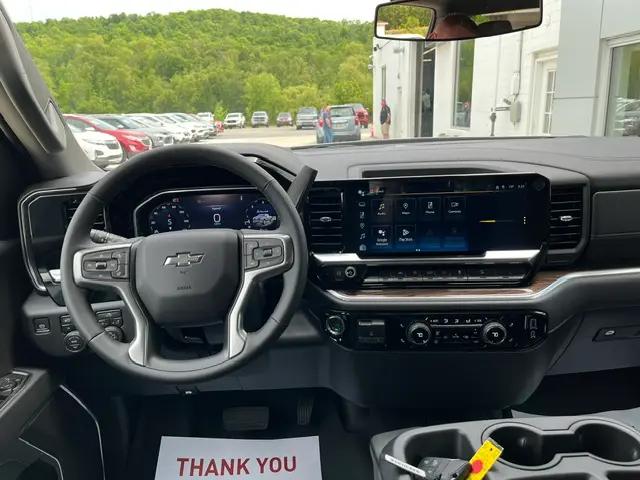 2026 Chevrolet Silverado 1500 4WD Crew Cab Short Bed RST