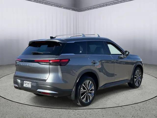 2027 INFINITI QX60 LUXE