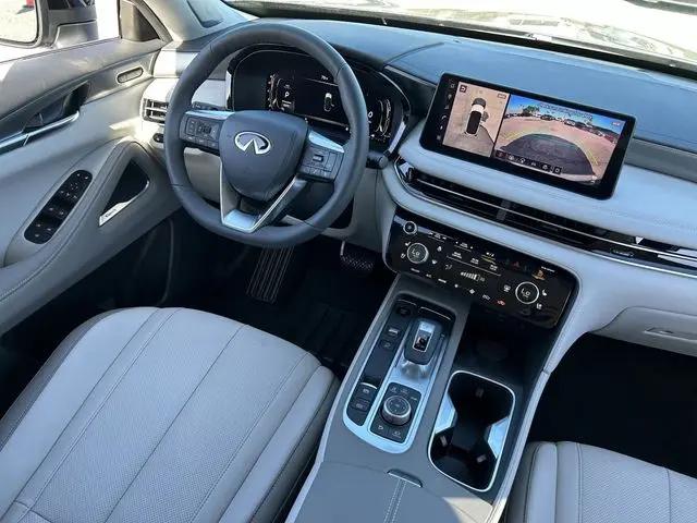 2027 INFINITI QX60 LUXE