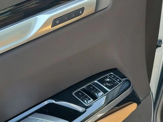 2026 Cadillac Escalade ESV Luxury