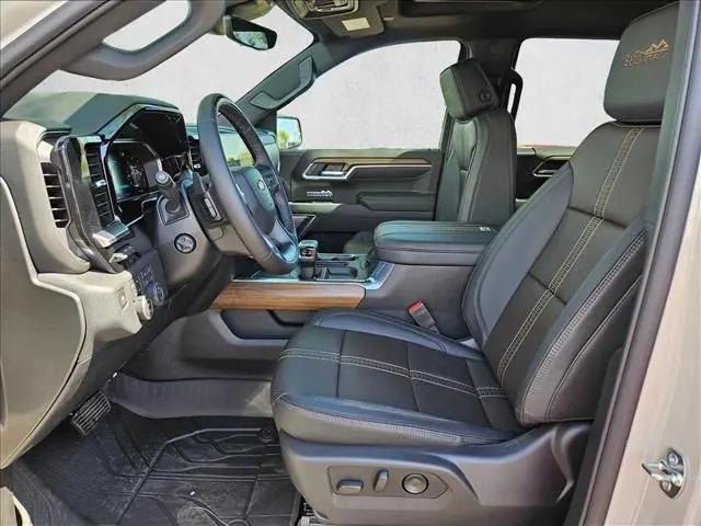 2026 Chevrolet Silverado 1500 4WD Crew Cab Short Bed High Country