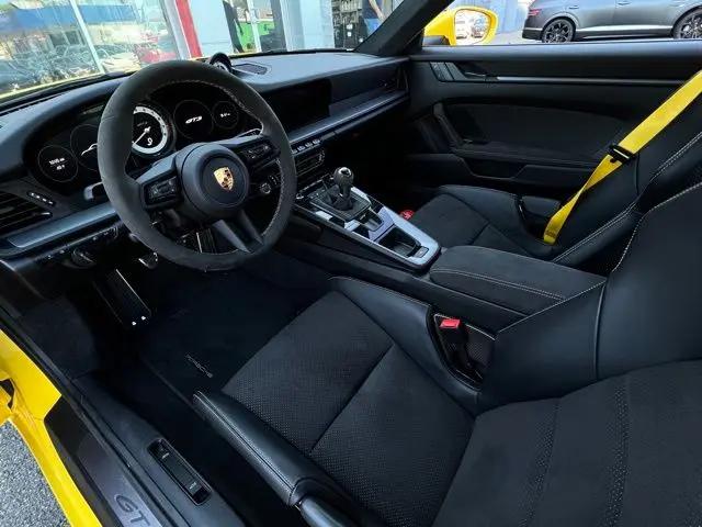 2022 Porsche 911 GT3 w/Touring Package