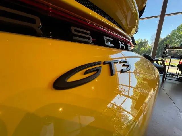 2022 Porsche 911 GT3 w/Touring Package