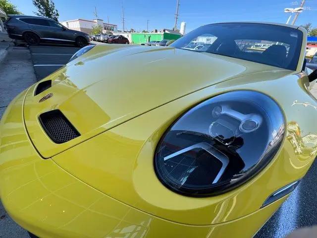 2022 Porsche 911 GT3 w/Touring Package