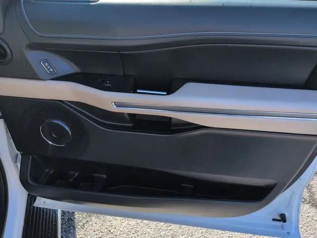 2023 Ford Expedition XLT MAX