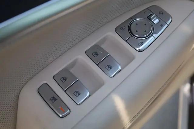 2026 Genesis G70 2.5T AWD Prestige