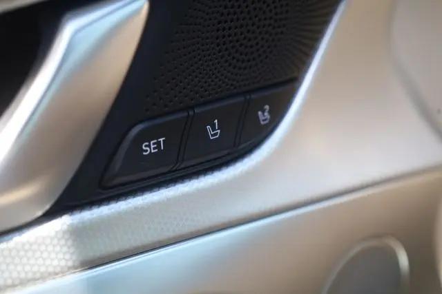 2026 Genesis G70 2.5T AWD Prestige