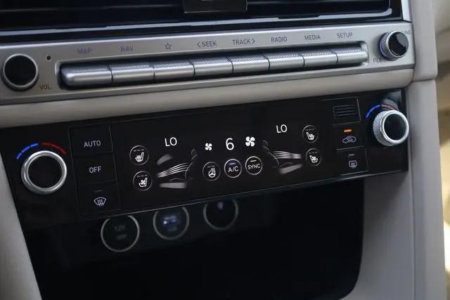 2026 Genesis G70 2.5T AWD Prestige