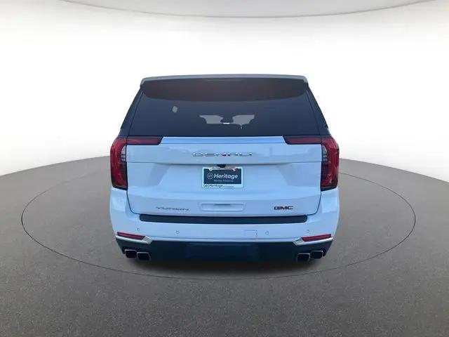 2025 GMC Yukon 4WD Denali
