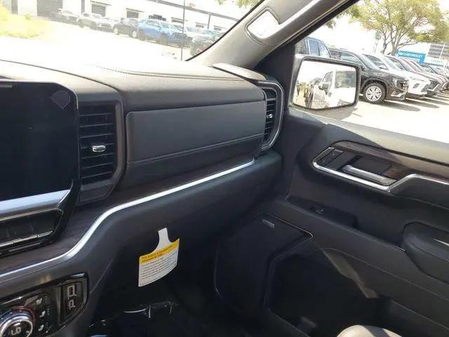 2026 GMC Sierra 1500 Crew Cab, Short Bed, SLT, RWD