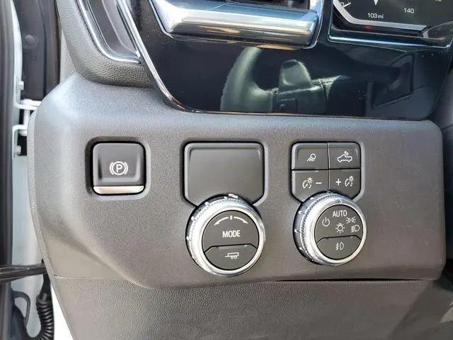 2026 GMC Sierra 1500 Crew Cab, Short Bed, SLT, RWD