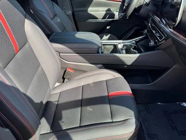 2026 Chevrolet Traverse FWD RS