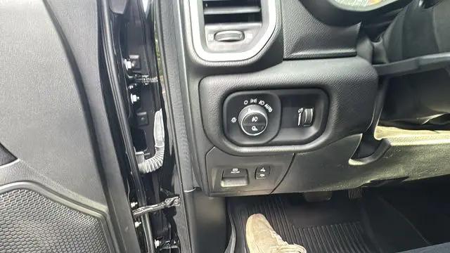 2023 Ram 1500 Big Horn Crew Cab 4x4 5'7" Box