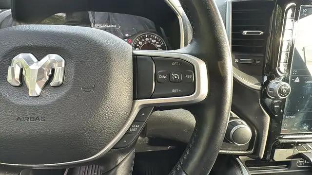 2023 Ram 1500 Big Horn Crew Cab 4x4 5'7" Box