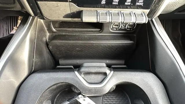 2023 Ram 1500 Big Horn Crew Cab 4x4 5'7" Box