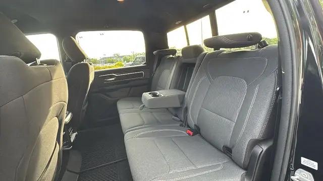 2023 Ram 1500 Big Horn Crew Cab 4x4 5'7" Box