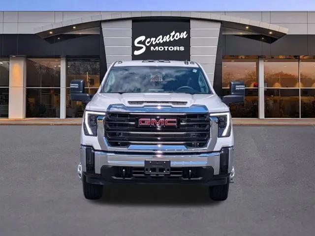 2026 GMC Sierra 3500HD Pro