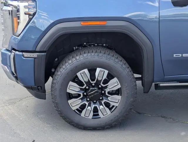2026 GMC Sierra 2500HD Crew Cab, Standard Bed, Denali, 4WD