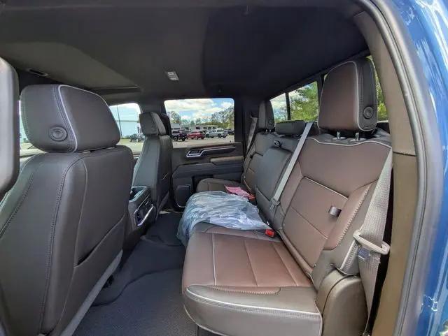 2026 GMC Sierra 2500HD Crew Cab, Standard Bed, Denali, 4WD