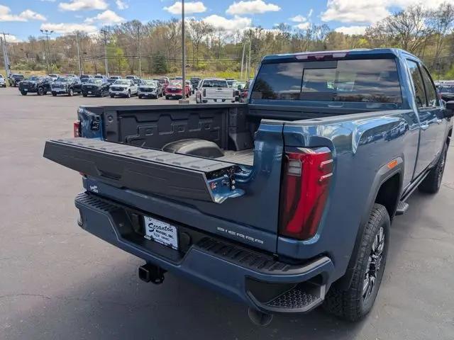 2026 GMC Sierra 2500HD Crew Cab, Standard Bed, Denali, 4WD