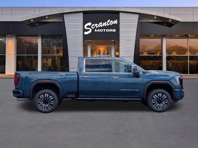 2026 GMC Sierra 2500HD Crew Cab, Standard Bed, Denali Ultimate, 4WD