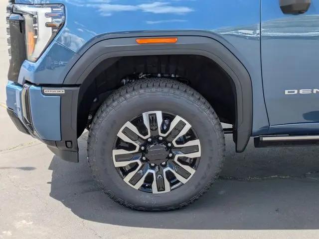 2026 GMC Sierra 2500HD Crew Cab, Standard Bed, Denali Ultimate, 4WD