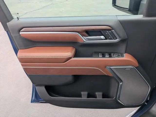 2026 GMC Sierra 2500HD Crew Cab, Standard Bed, Denali Ultimate, 4WD