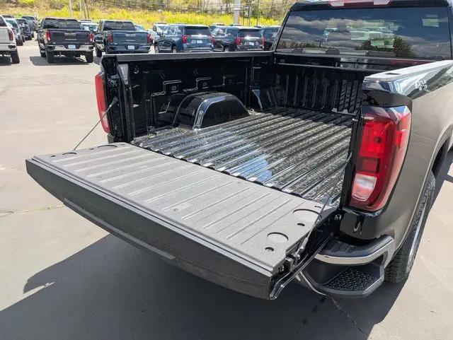 2026 GMC Sierra 1500 Double Cab, Standard Bed, Pro, 4WD