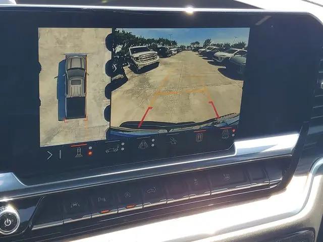 2026 GMC Sierra 1500 Crew Cab, Standard Bed, SLT, 4WD