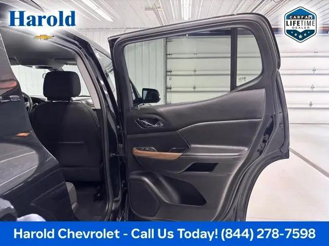 2023 GMC Acadia SLE