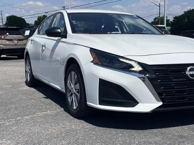 2025 Nissan Altima S FWD